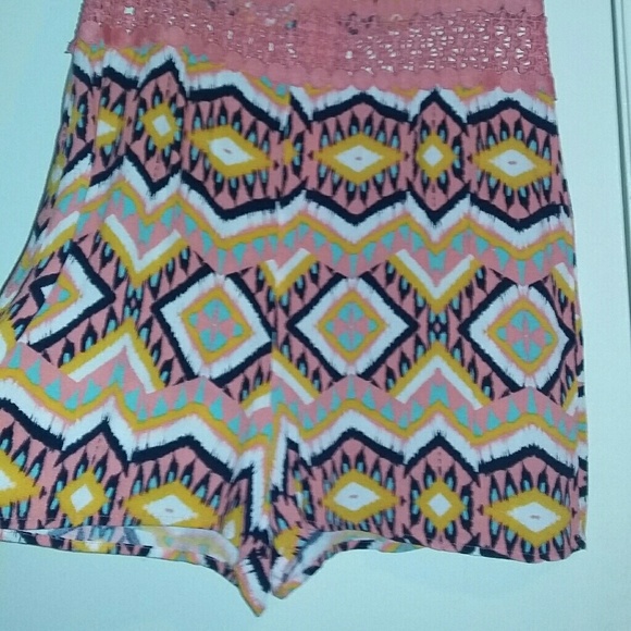 Romper - Picture 2 of 8